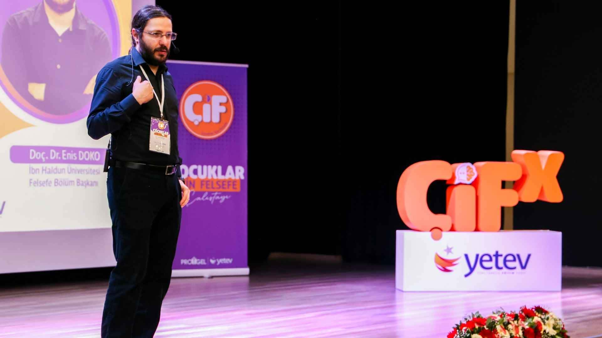 Doç. Dr. Enis Doko 'Çocuklar İçin Felsefe Çalıştayı'nın Ana Konuşmacısıydı